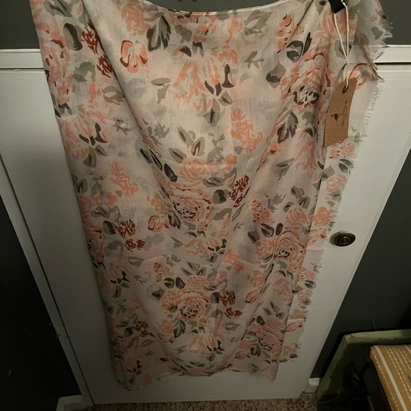 MELIFLUOS Pastel Rose Print 72”x36” Wrap/Scarf/Shawl - Picture 7 of 7